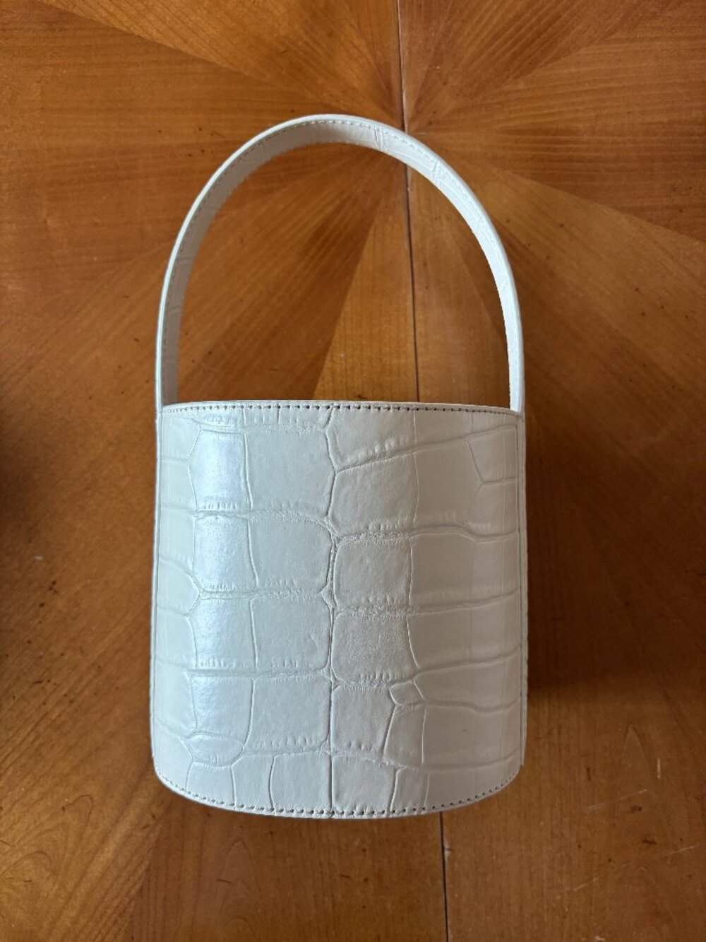 NWT STAUD Bissett crocodile-effect leather bucket bag